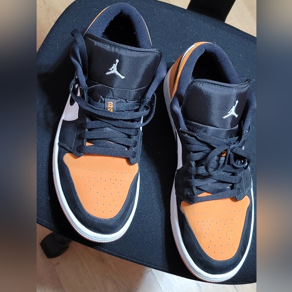 Air Jordan 1 Low “Shattered Backboard
